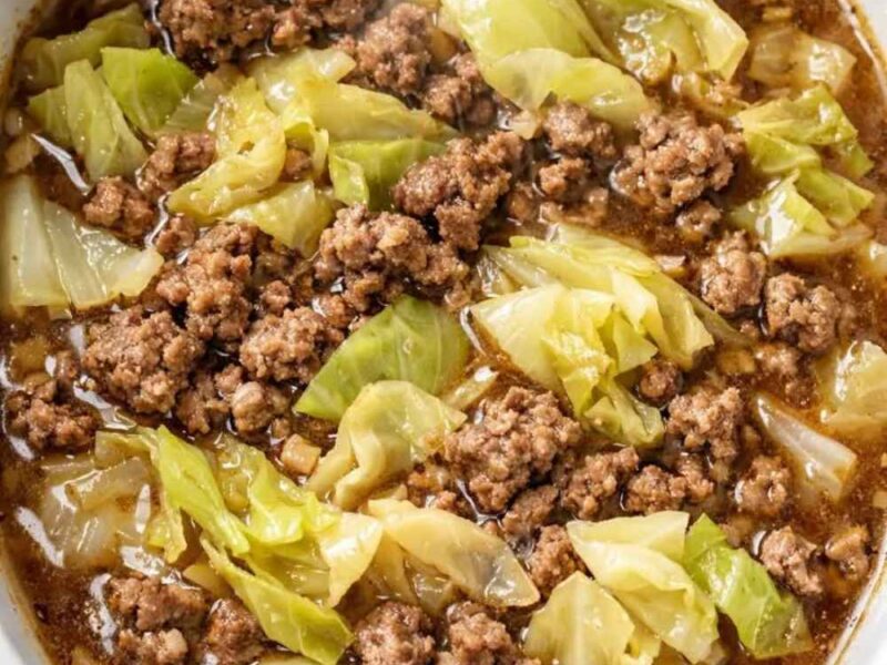 Crockpot Cabbage Soup with Beef